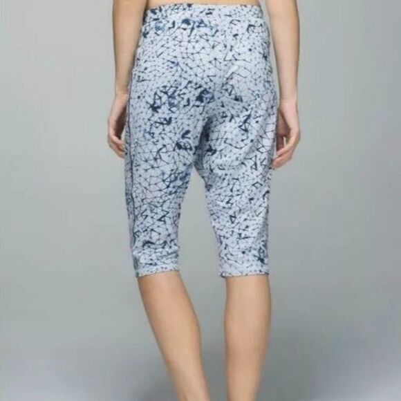 Lululemon | Retreat Yogi Crop Star Crushed Silver Fox Deep Navy - Picture 3 of 11